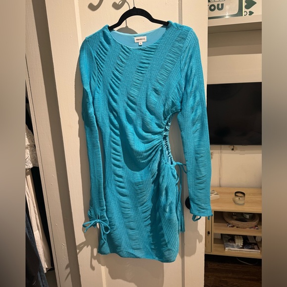 Superdown dress size medium - Picture 2 of 6